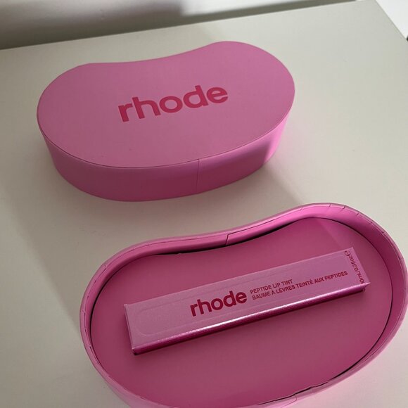 rhode skin peptide lip treatment in 'jelly bean' in limited-edition box - Picture 5 of 7
